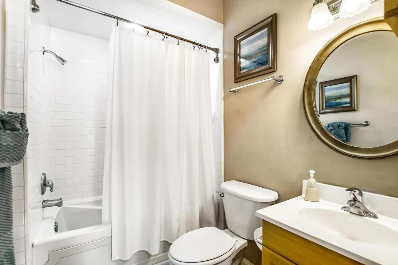 Historic City Market Loft Off Broughton Savannah